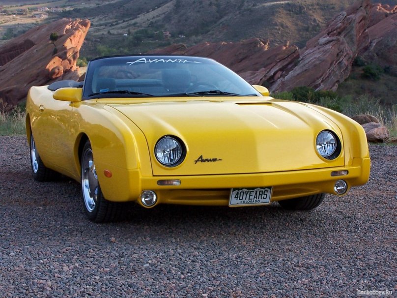 Студебеккер Аванти