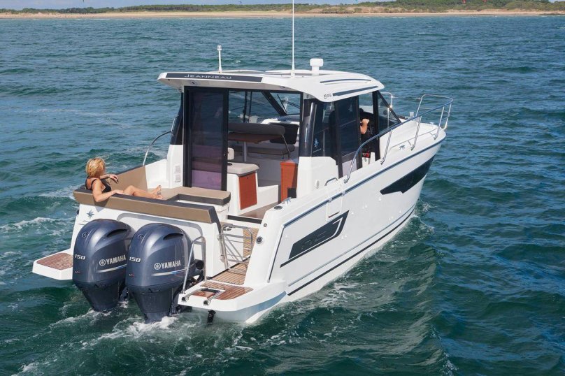 Merry Fisher 895 offshore