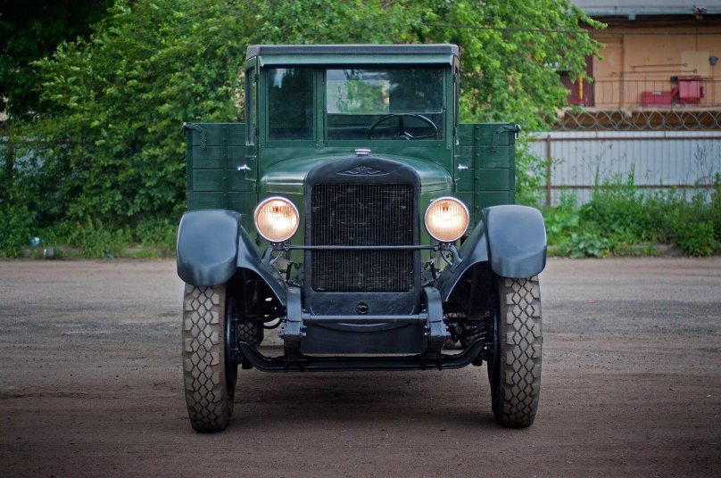 Полуторка и ЗИС 5