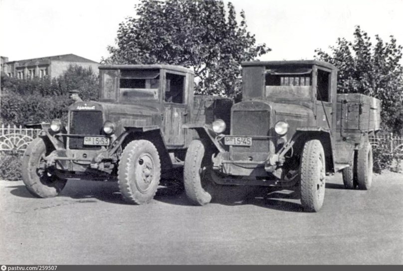 Полуторка и ЗИС 5