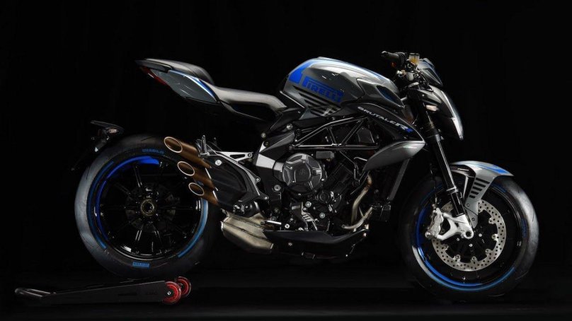 MV Agusta brutale 800 Dragster Pirelli