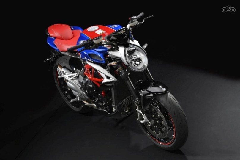 MV Agusta brutale 800
