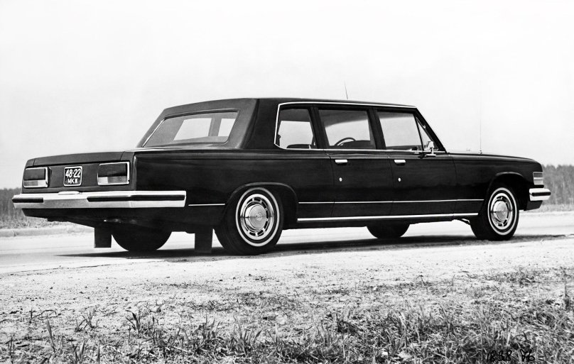 Zil 114 station wagon