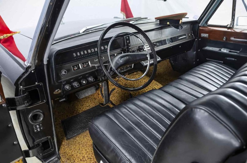 Soviet limousine ZIL-114