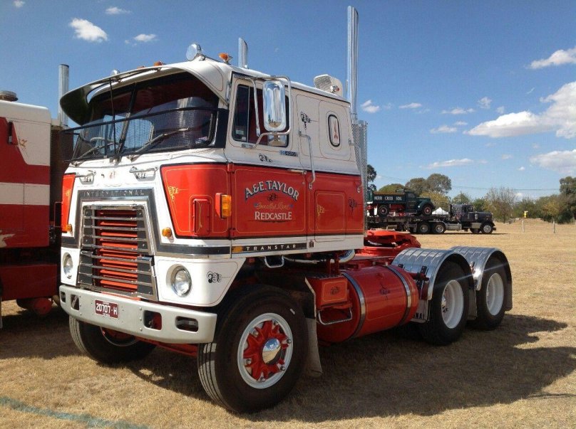 International Transtar tractor