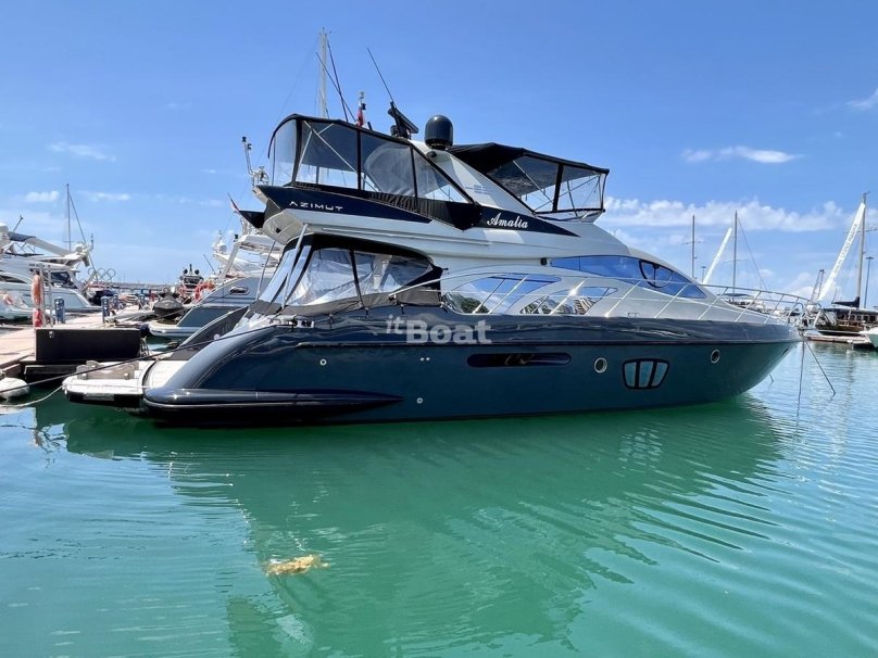 Motor yacht Azimut 55