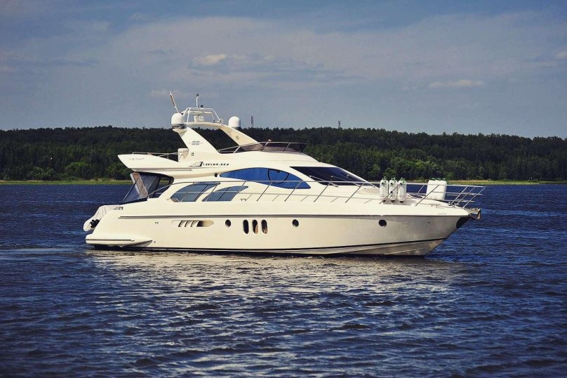 Yacht Azimut