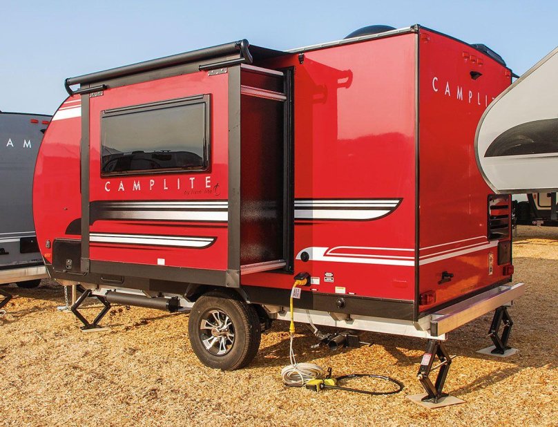 Folding motorhome camper