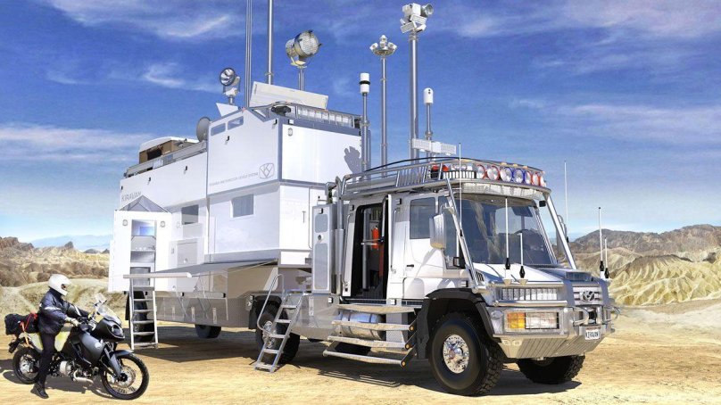 Mercedes Unimog KIRAVAN