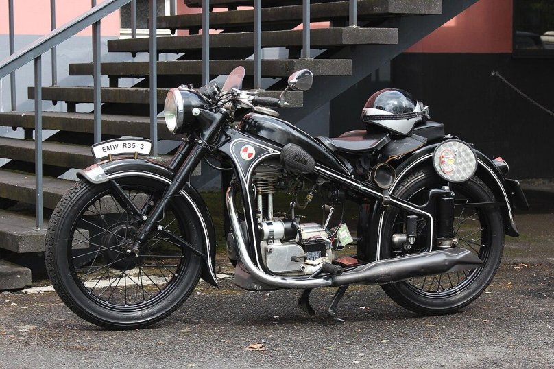 Motorcycle EMW r35