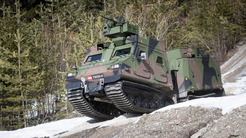 All-terrain vehicle BV 206s