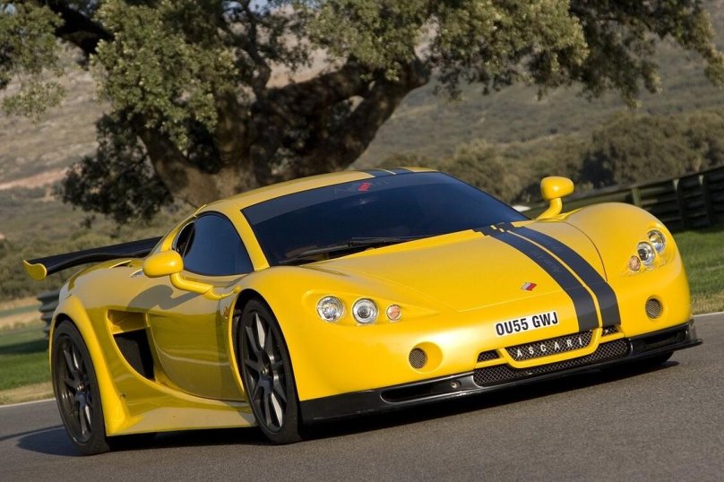 Ascari a10 supercars