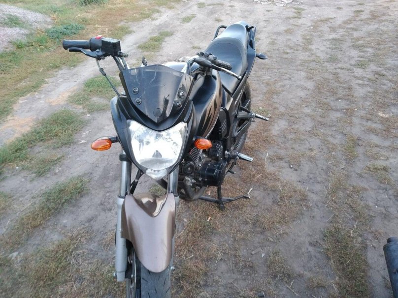 Nitro 200 windshield