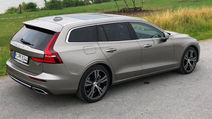 Volvo v60 2021