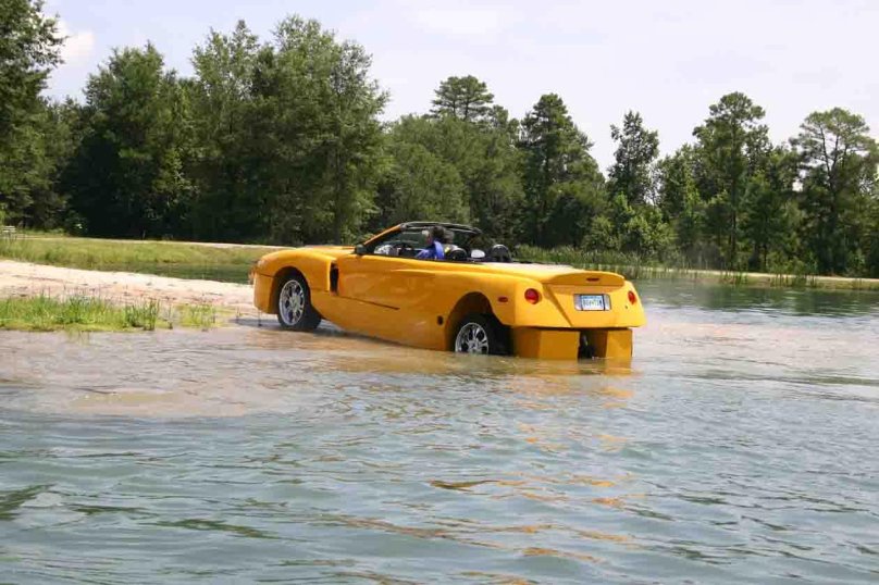 Hidra amphibious vehicle