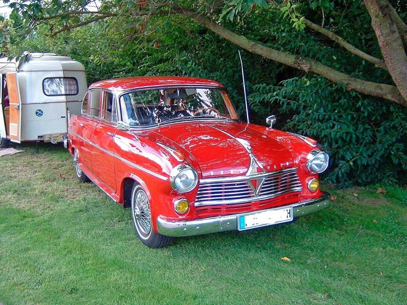 Borgward Hansa 2400