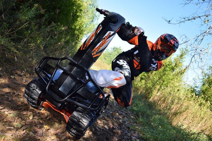 Active accessories for ATV shredder