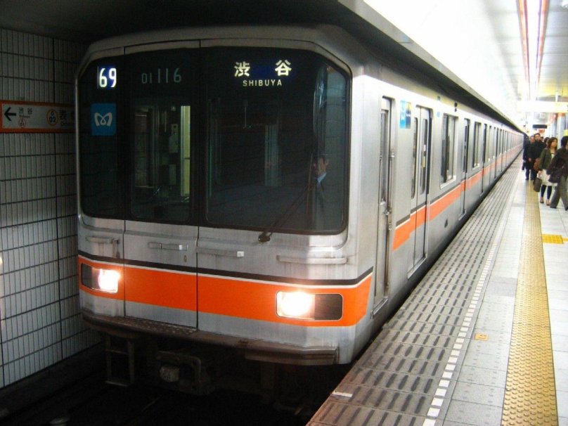 Tokyo subway cars
