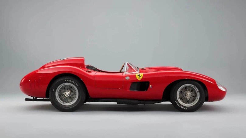 Ferrari 335 s Spider Scaglietti