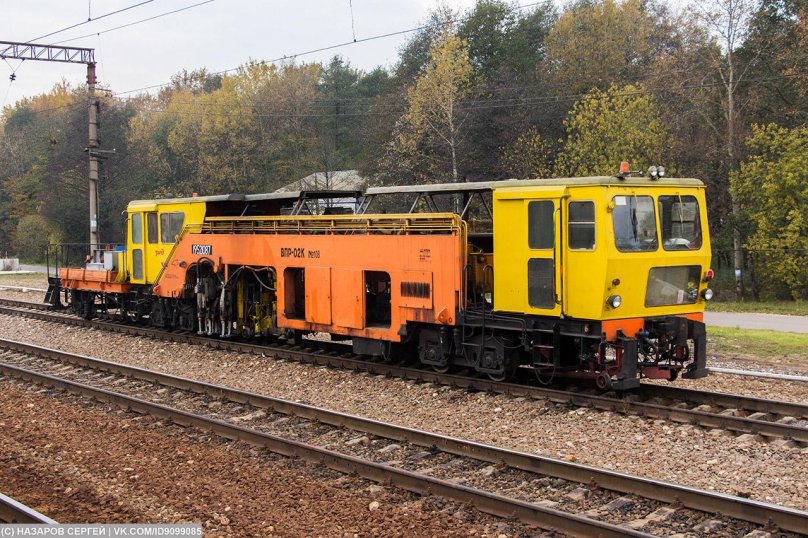 Straightening-tamping-straightening machine VPR-02