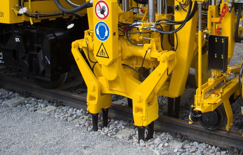 Tamping block of the VPR-02 machine