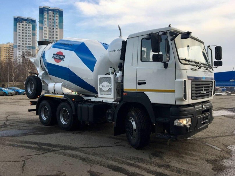 Maz 6501 concrete mixer truck
