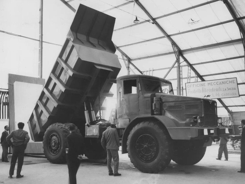 Maz 525 mining dump truck