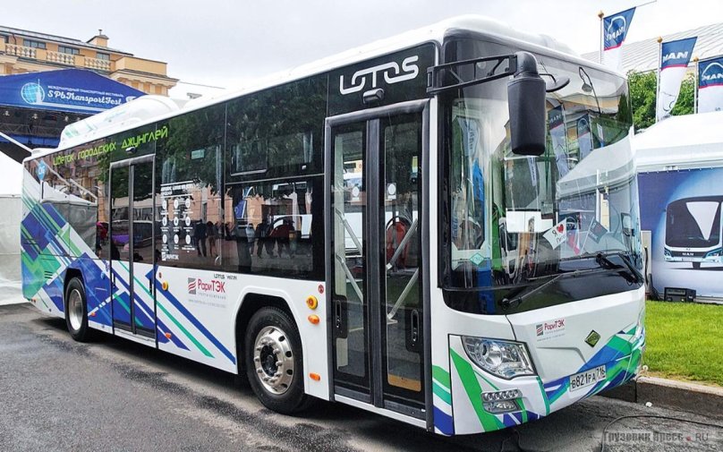Lotos 105 CNG