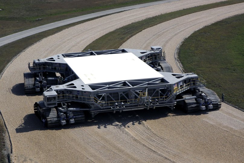 Nasa tracked transporter