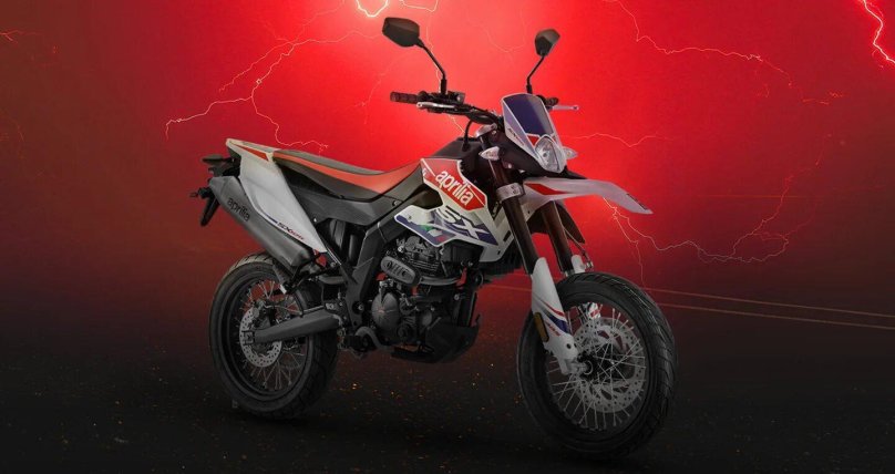 Aprilia MXV 450 Black Russia