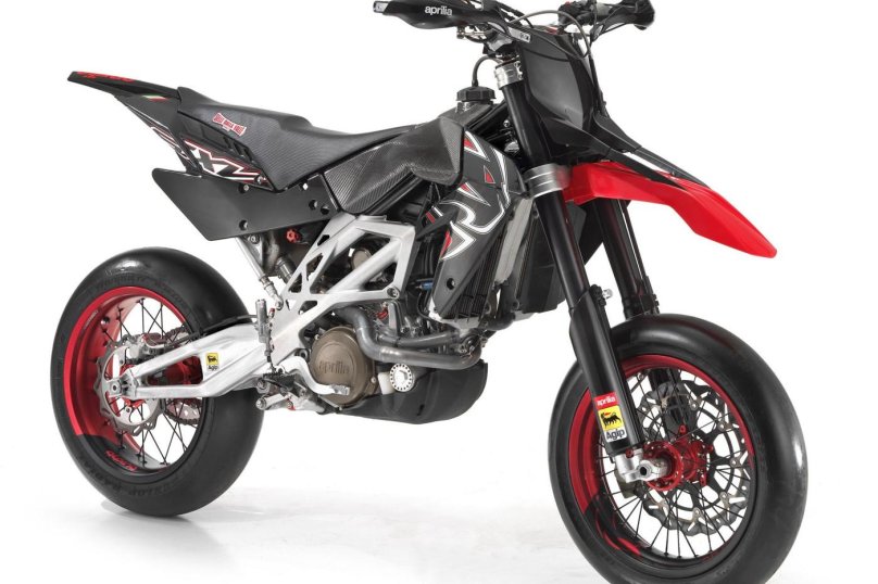 Aprilia Motard 550