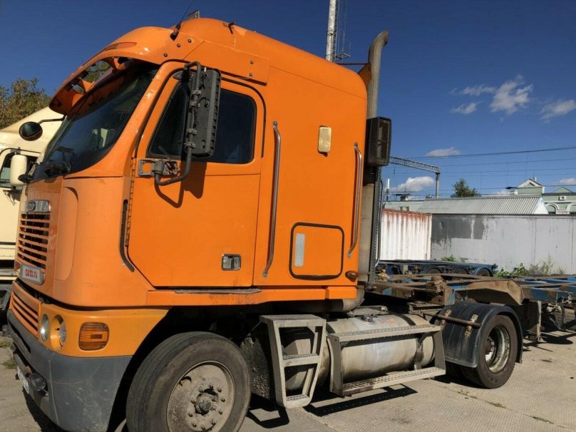 Freedliner Argosy 2003