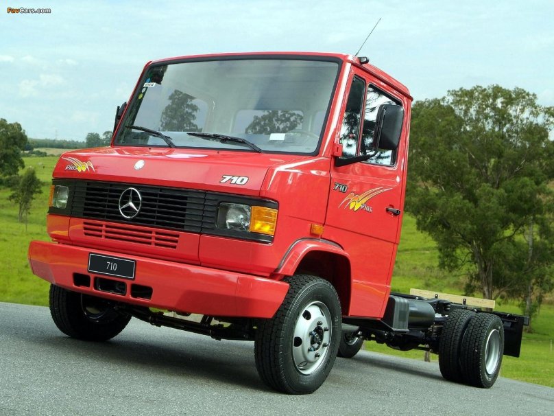 Mercedes-Benz t2