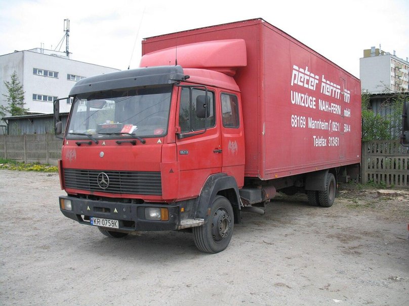 Mercedes Benz 1120