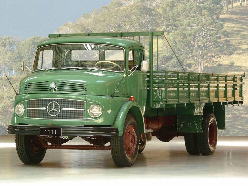 Mercedes-Benz l319