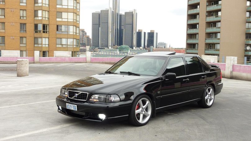 Volvo s70r
