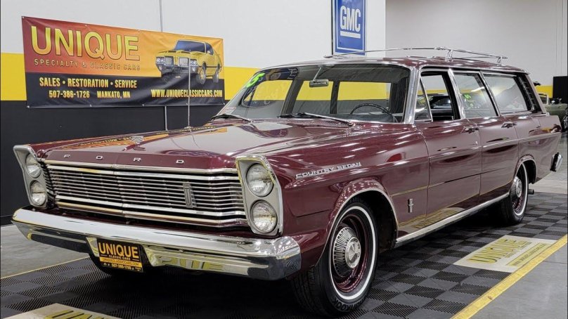 Ford Country sedan 1969