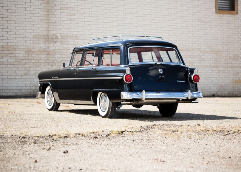 1955 Ford Sedan