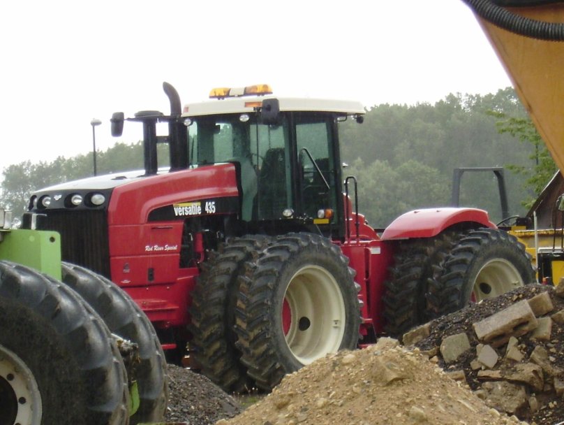 Buhler Versatile 435