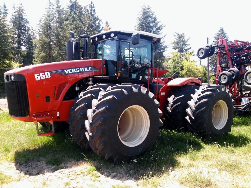 Versastyle 2375 tractor