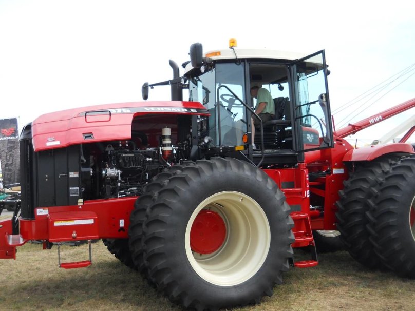 Versatile 2375 tractor