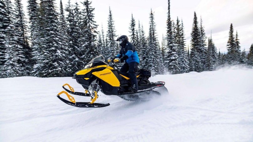 Ski Doo Renegade 900