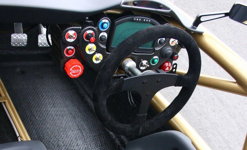 Ariel Atom 500 v8 dashboard