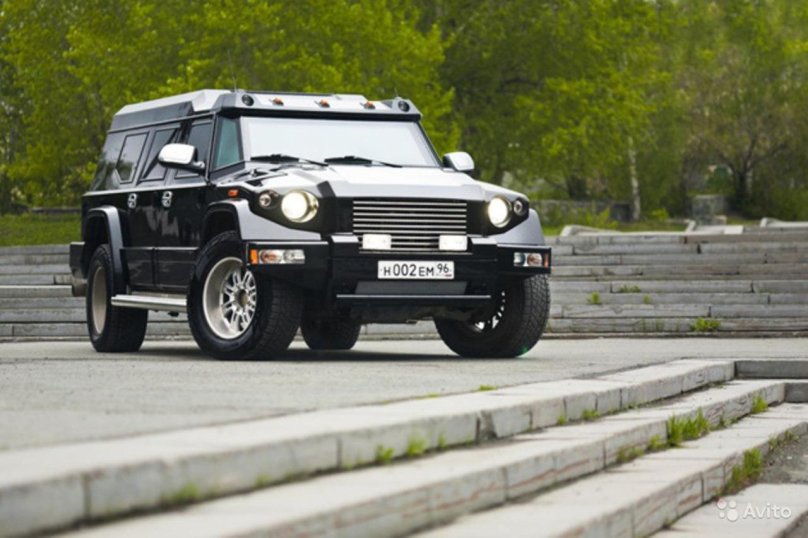 Russian SUV Kombat T-98
