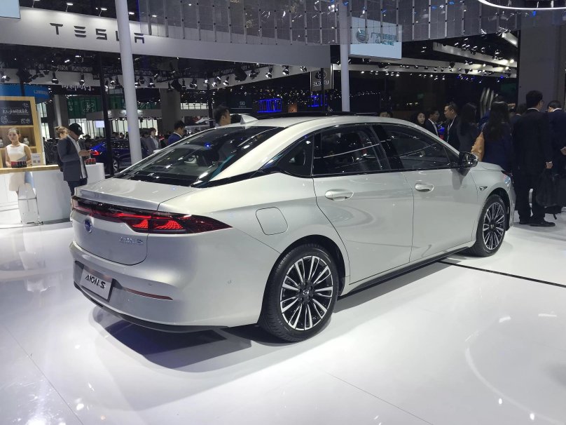 GAC Aion s