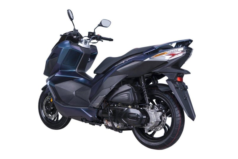 Yamaha 150 Scooter