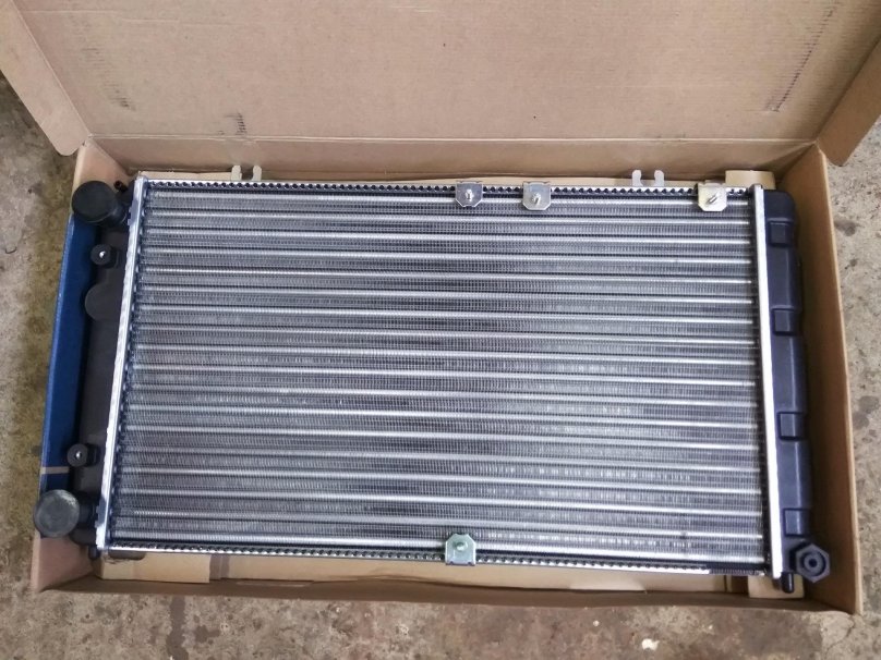 Cooling radiator VAZ Kalina 1