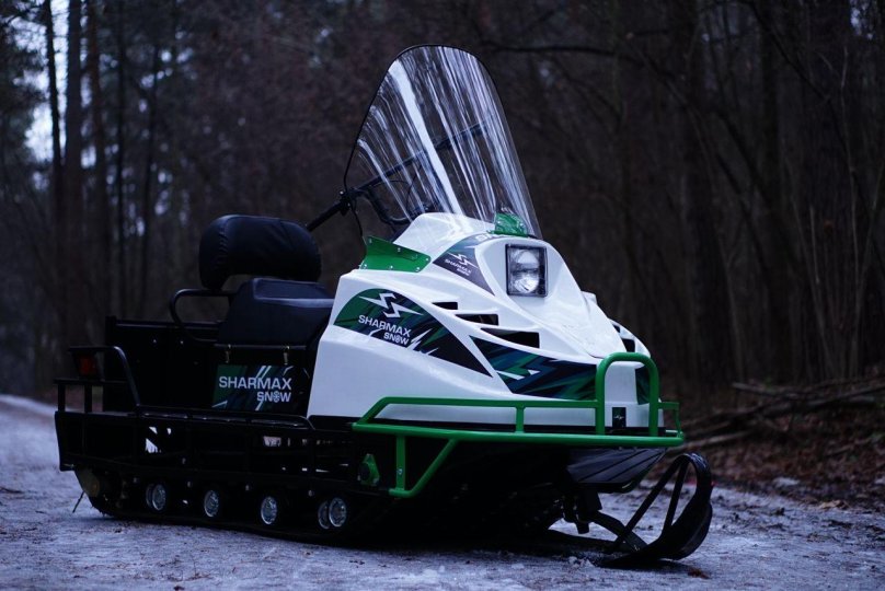 Snowmobile Sharmax 650 mono
