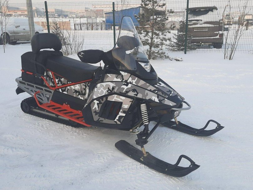 Shermax 500 snowmobile