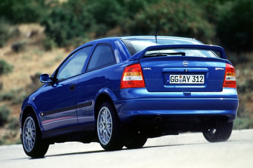 Opel Astra OPC 1998
